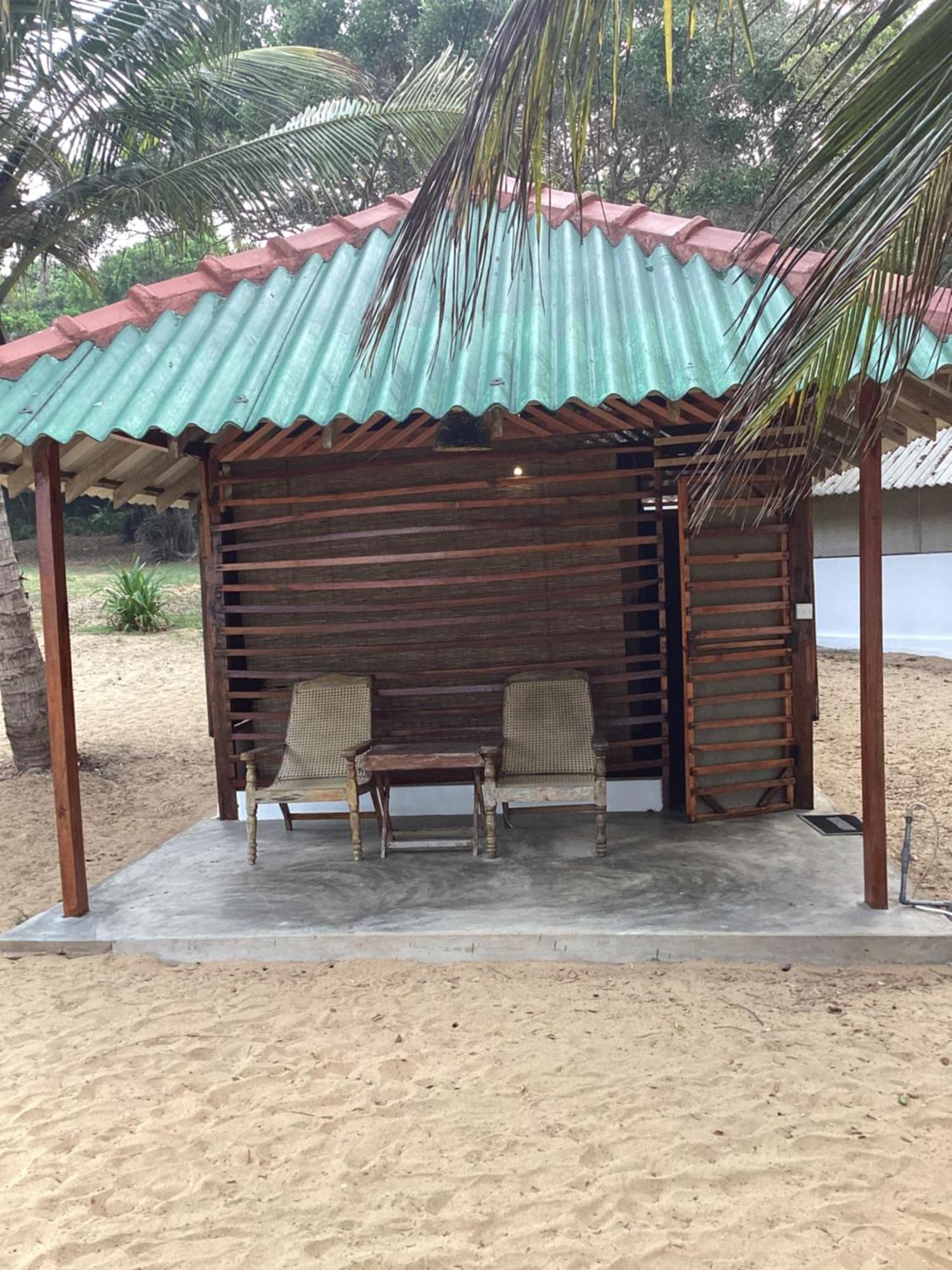 Upali Beach Surf Resort & Cafe Аругам Экстерьер фото